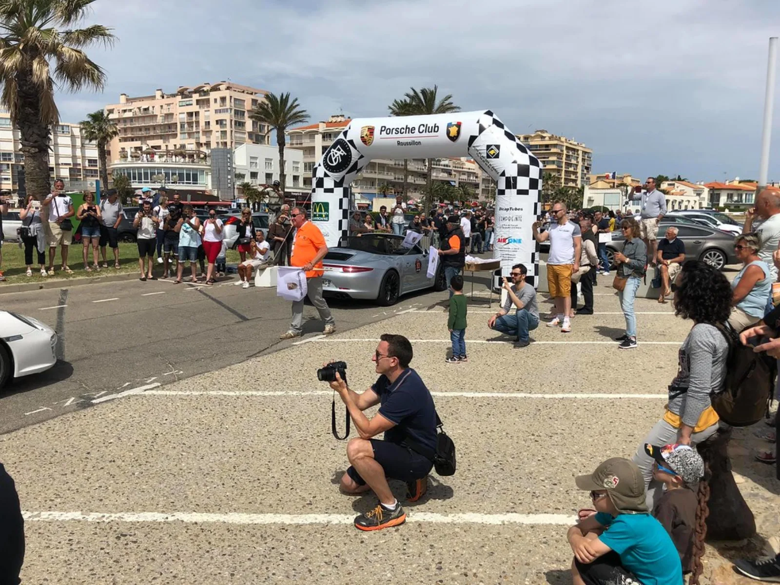 BMW — Arche gonflable publicitaire