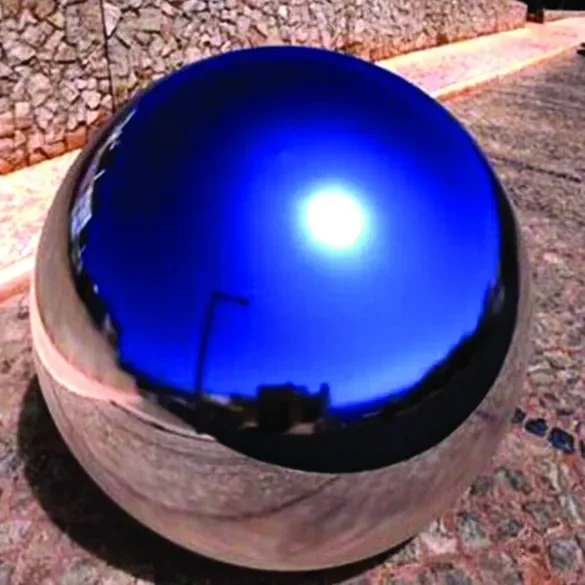 Decoration gonflable suspendue