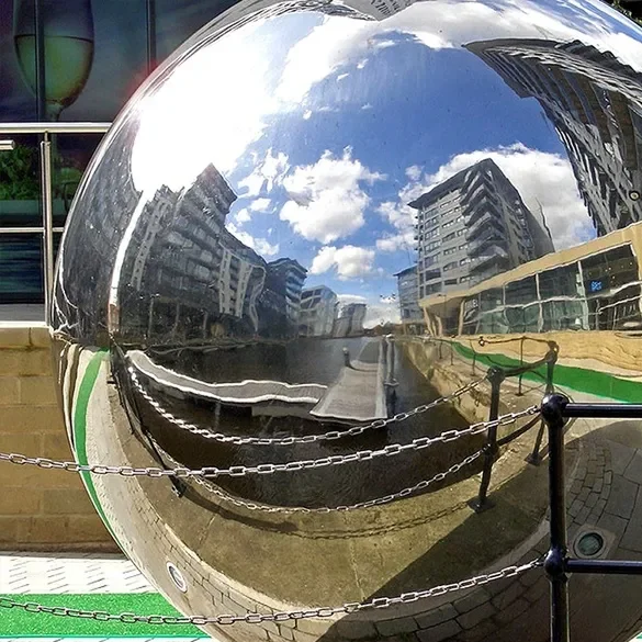 Decoration gonflable suspendue